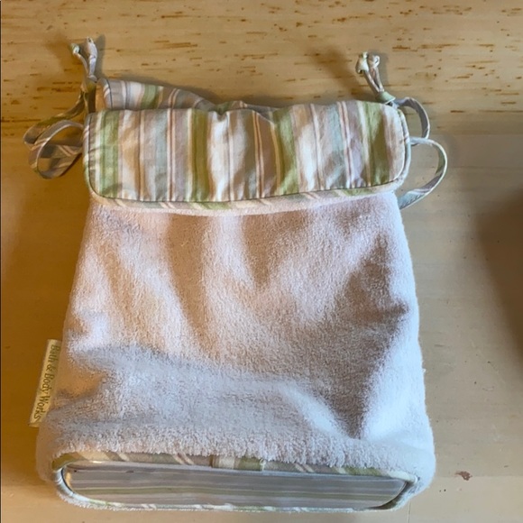 Bath and Bodyworks cosmetic bags - Picture 2 of 6